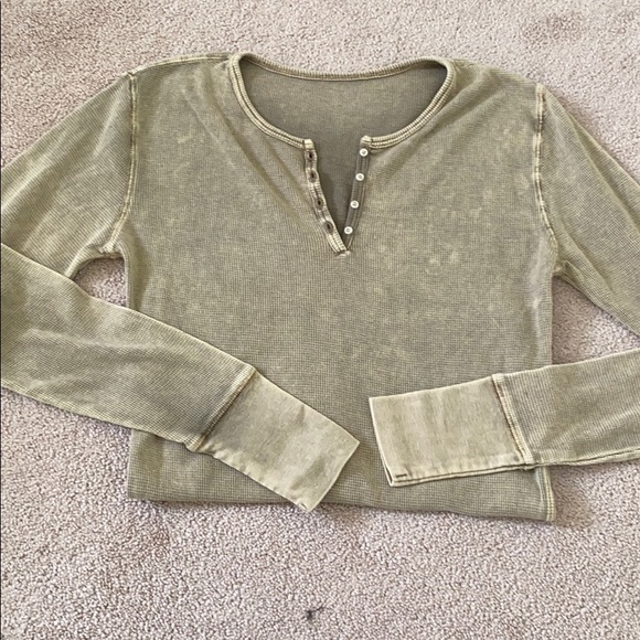 Buckle Tops - Acid wash waffle tee